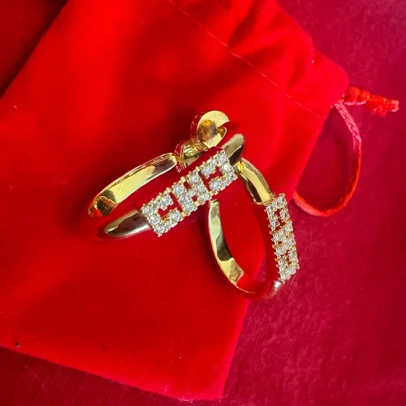 New Carolina Herrera Earrings - Picture 3 of 6